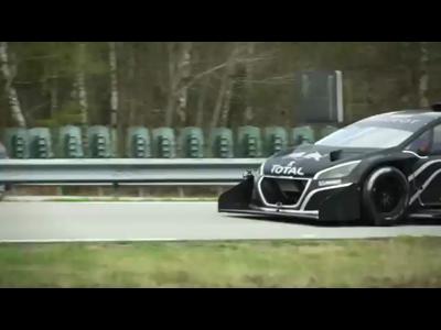 Vidéos : Sébastien Loeb teste la 208 T16