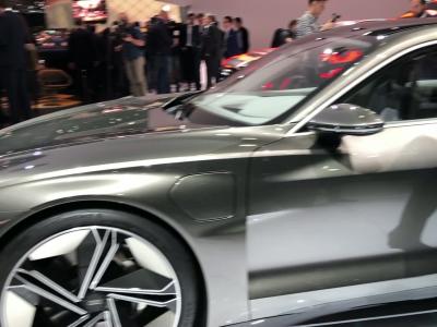 Salon de Genève 2019 : l'Audi e-tron GT Concept en vidéo