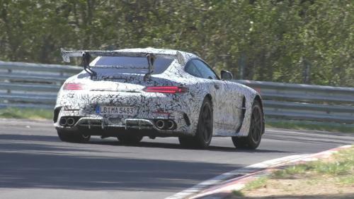 La Mercedes AMG GT R Black Series surprise en phase de test au Nürburgring