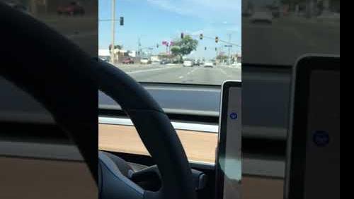 Tesla Model 3 : l'autopilot en souffrance