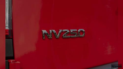 Nissan NV250 : Renault Kangoo par alliance