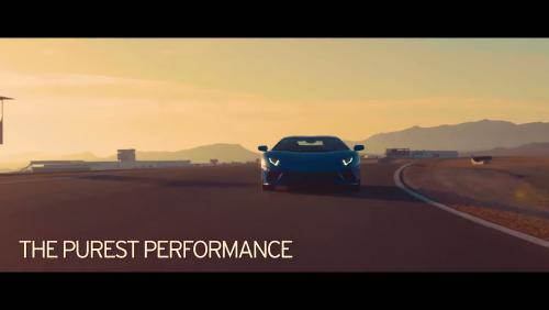 La Lamborghini Aventador S revisite Puissance 4 pour vanter ses technologies