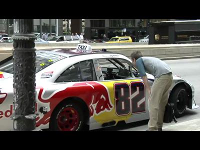 Scott Speed en taxi NASCAR