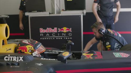 Sébastien Ogier s'essaie à la Formule 1