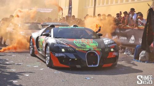 Le départ de la course Gumball à Athènes