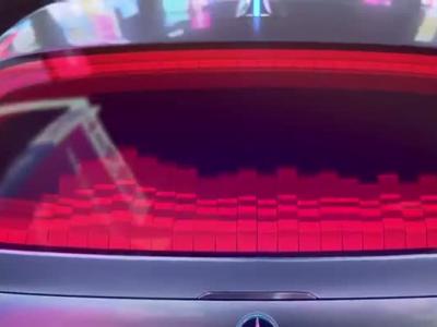 Mercedes Vision Tokyo : mi-van, mi-boîte de nuit