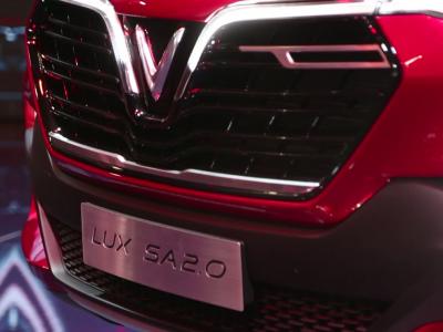 Mondial de l'Auto 2018 : la Vinfast Lux SA SUV en vidéo
