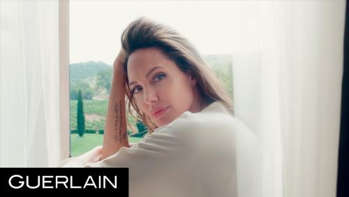 Mon Guerlain - Angelina Jolie dans 'Notes of a Woman' pour Guerlain