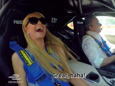 Paris Hilton s'est fait plaisir avec la BMW i8 Safety Car de Formule E