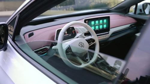 Volkswagen ID.5 (2022) : le SUV coupé électrique en vidéo