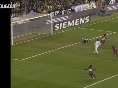 Real Madrid - Barça : le jour où Ronaldinho a été ovationné par Bernabeu (vidéo)