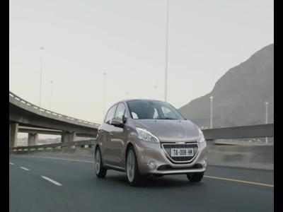 Nouvelle Peugeot 208 - roulants et intérieurs