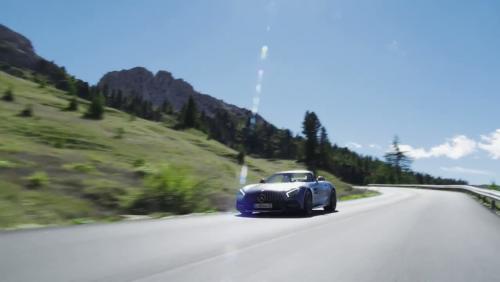 Mercedes-AMG GT Roadster : un inédit V8 biturbo de 557 ch pour la découvrable