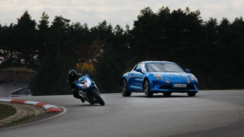 MV Agusta Superveloce Alpine : la moto en édition limitée en vidéo