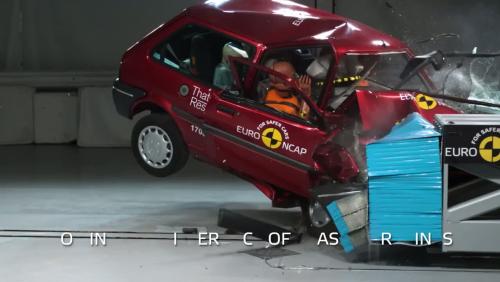 La protection effroyable des vieilles autos illustrée par Euro NCAP