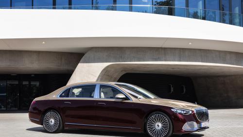Mercedes-Maybach Classe S (2021) : la limousine grand luxe en vidéo