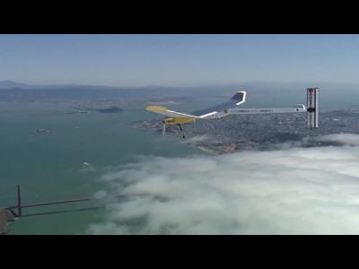 Solar Impulse vole au dessus du Golden Gate