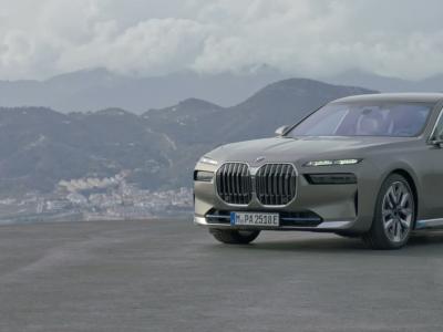 BMW i7 (2022) : la variante électrique de la Série 7 en vidéo