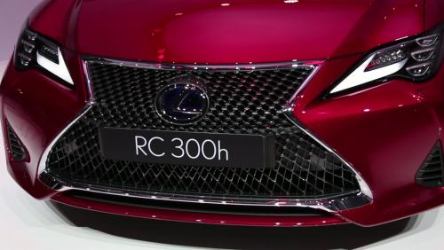 Mondial de l’Auto 2018 - Mondial de l'Auto 2018 : la Lexus RC300h en vidéo