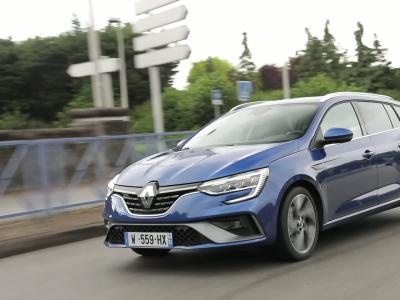 Renault électrique ou hybride : quel modèle choisir en 2022 ?