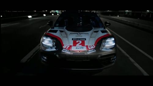La Porsche Panamera se déguise en 919 LMP1 grâce à simple rétroprojecteur