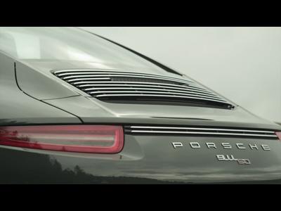 Porsche 911 50eme anniversaire : choc des générations