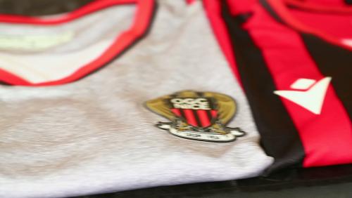 OGC Nice : le maillot extérieur en vidéo