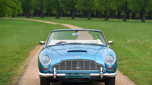 Aston Martin DB5 Vantage : vidéo de ce trio unique au monde à vendre pour 4M£