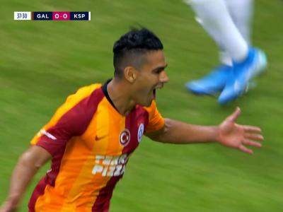 Galatasaray : Falcao marque déjà sous ses nouvelles couleurs !