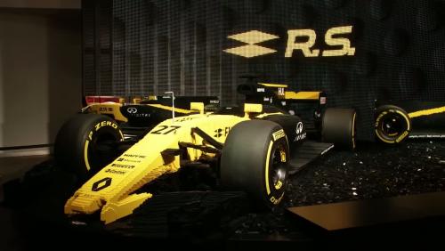 Une maquette de F1 en Lego à l'Atelier Renault