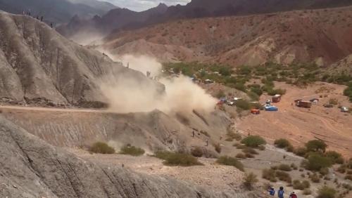 Dakar 2017 : l'impressionnant crash de Carlos Sainz en vidéo